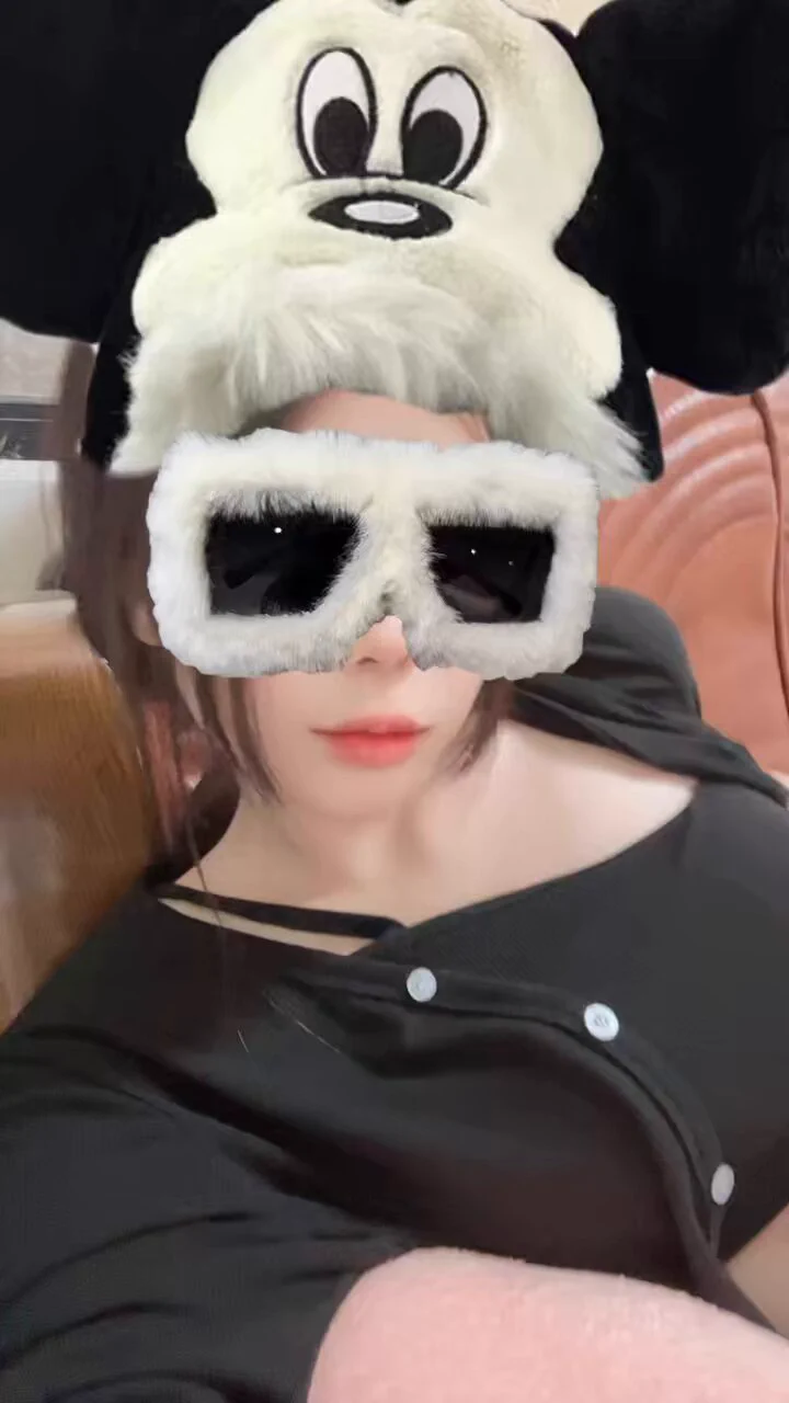 又到了脹奶階段 痛爆😬😬😂😂 https://t.co/y8vZrHk24s
