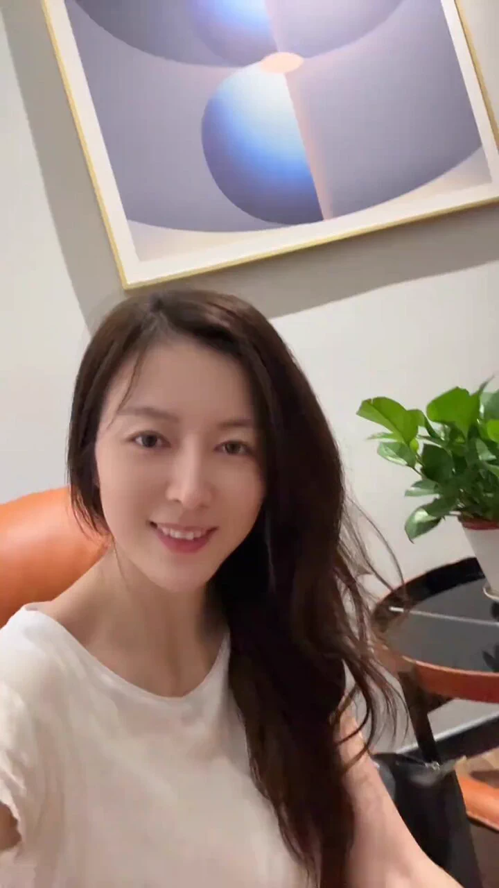 沙荣子阿姨准时上线 https://t.co/vNjSBr5tHP