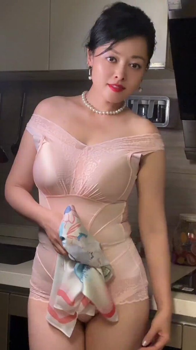 不止是飞鸿的姨，是大家的姨！ https://t.co/VJBfZHElBB