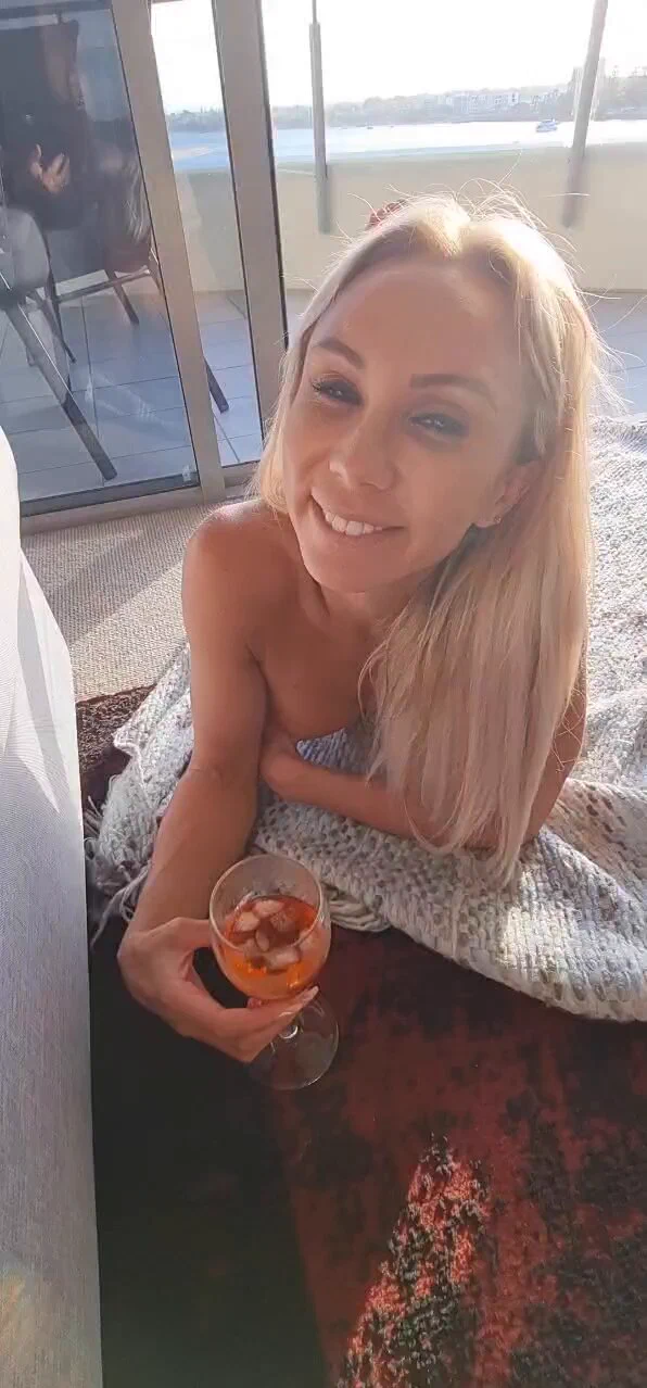 🔄REPOST🔄 if you'd want to come play with me over the weekend! Best fun sized GF ever! xx💕xx https://t.co/5W68UY13qJ