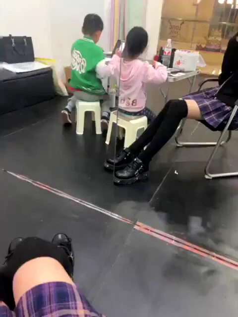 小朋友请你往那边挪一挪 https://t.co/ALGgI37uTx