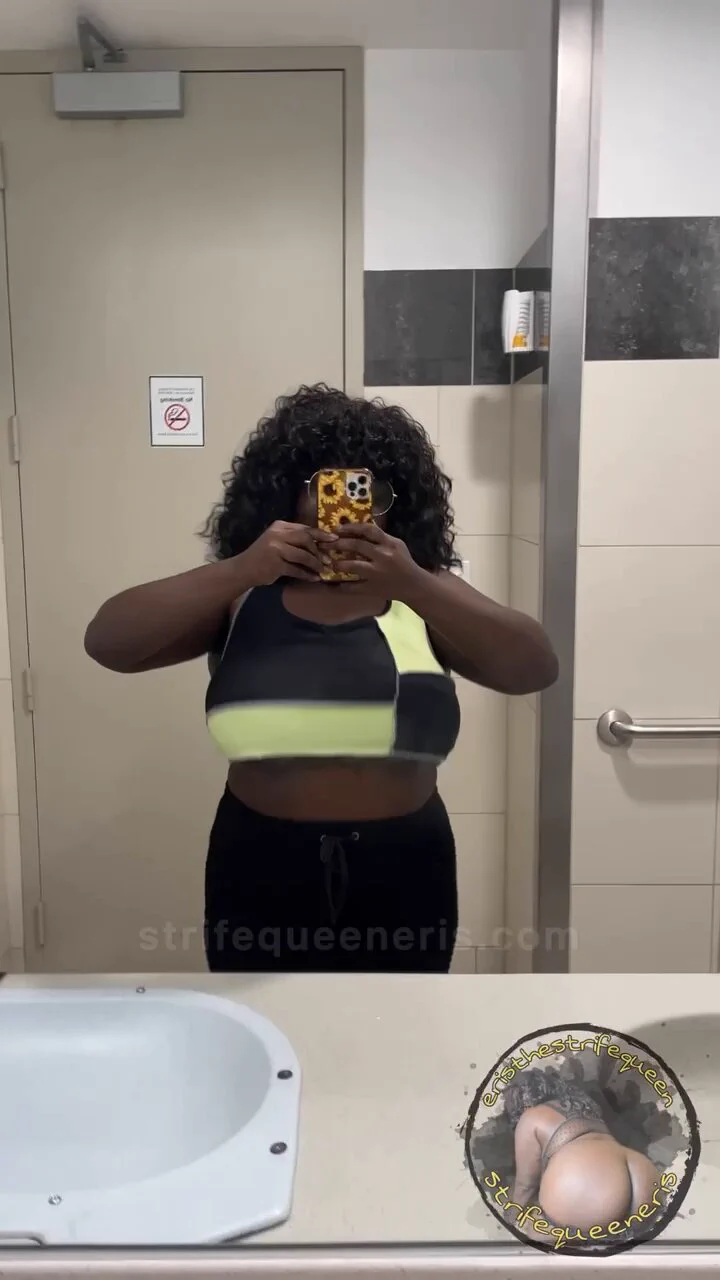 you receive this attachment with the caption "door's unlocked :)" wyd? https://t.co/4k34dvV8lH