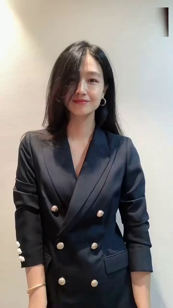 长得很知性的阿姨 https://t.co/wwuYJZVYWS