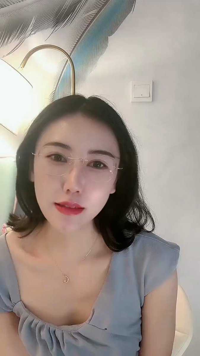 阿姨 可以帮我辅导功课吗🥰 https://t.co/vEZZlgJJuQ