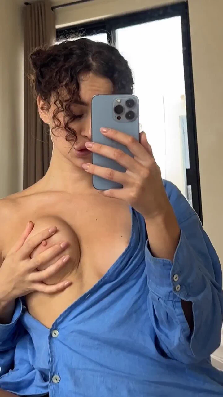 Which hole would you fuck first? 🍌 Check out the first comment https://t.co/RLwS1E9ZQl