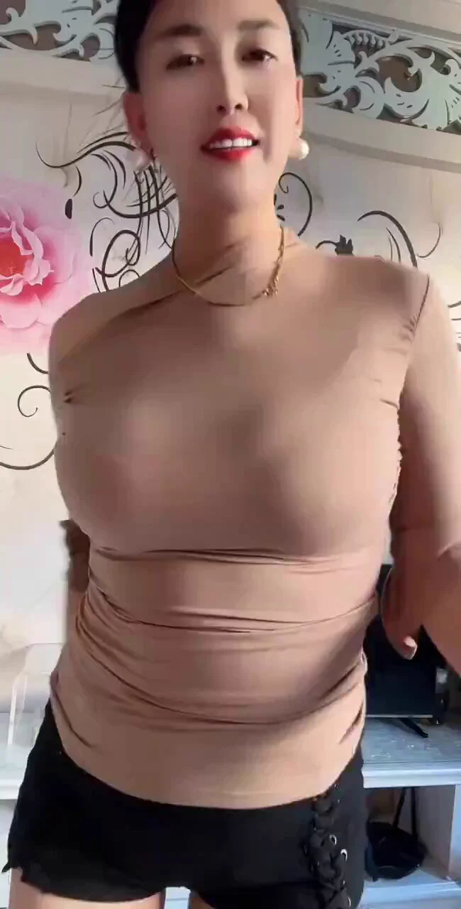 阿姨给我看饿了 https://t.co/ZOrVb2nP2y