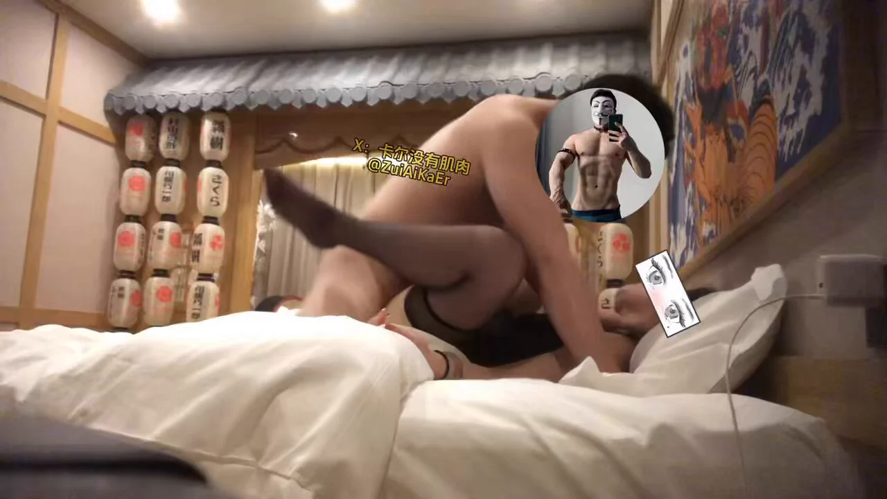 「卡尔原创」脂包肌系列27岁舞蹈老师，欲求不满的少妇 典型的性欲强 老公喂不饱 只能偷吃 掐着脖子压在身下爆操 骚逼水特别多 叫床又骚又温柔 浴缸调情舔鸡巴再换上情趣内衣长筒丝袜 还得是少妇会玩，最后求我内射 简直爽到我后仰！完整版20分钟+@ToBulaer @ToBulma @KawasawaSen @BulmaList https://t.co/fnBRnhVlof