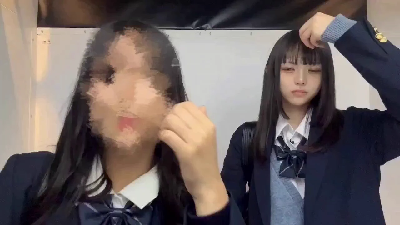 プリと現実ぜんぜん違いすぎてフォロワーこれで減りそう https://t.co/8Hpf06fn0t