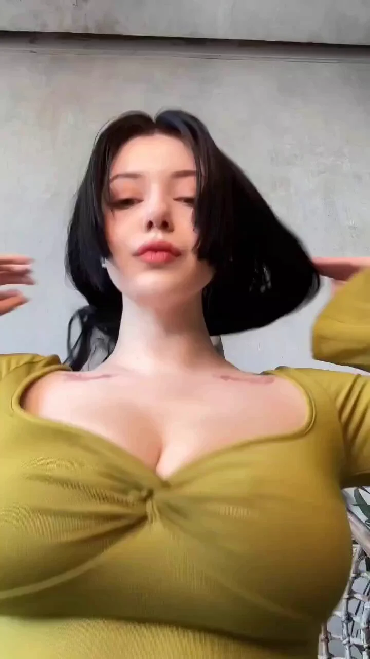 Gravity 🙏 https://t.co/cyvtHSUlor