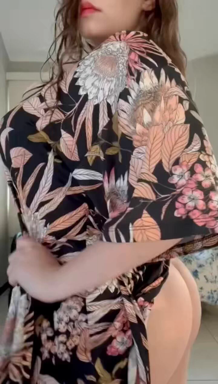 can I broke my outfit 😫 https://t.co/XaSNa5iQPL