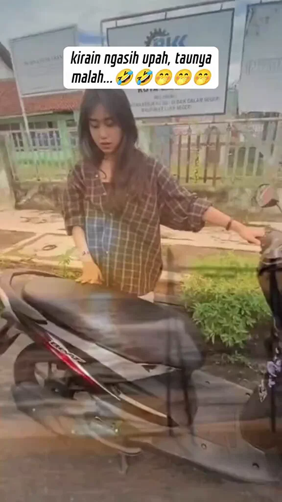 Kirain ngasih upah, taunya malah 😂😂😂 https://t.co/BXNSw8DR1s