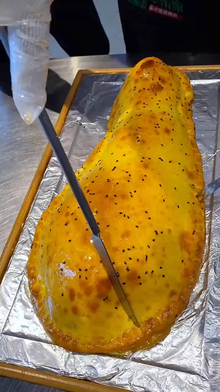 藏在面包里面的羊腿 香迷糊喽🥰#dinner #Food #foodie #delicious https://t.co/8c5U96eVqP