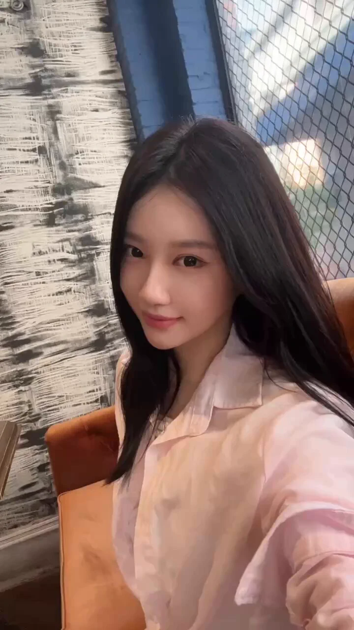 🌈沪🔝美丽☞真实在校生03年清纯气质学妹毫无风尘味 给你初恋女友体验身高168cm. 体重95斤.c🐻 蜜桃臀🍑   皮肤紧致雪白，↑↓粉嫩性格开朗大方 温柔可爱 不事儿多态度佳 好评率超高❤️Tg🛰️全国在线看图群交流群精彩反馈在内☞:https://t.co/tvSJ4CxCpo https://t.co/9CsWnZdge4