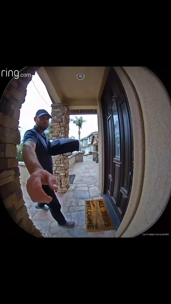 Not every delivery person has the chance https://t.co/pl7R3OO5Wn