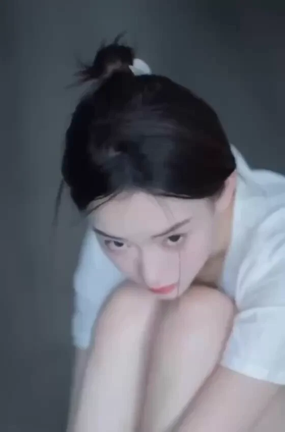 #上海 真人真照 166D 娇小玲珑 超级白 A4腰🍑臀清秀温柔 有内涵和清纯的外表有反差感 可素颜见衣品审美一流 艺术专业🛰️：niuniucos05🐧：97585594看照门槛🚪100（永久有效）备注zfb口令🧧添加➕✈️：https://t.co/Goj735dIz9 https://t.co/fNVCuUNSTC