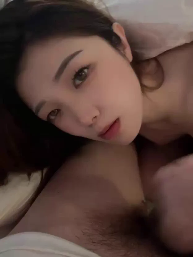 #反差 #学生 #少女南京某大学极品女大学生 颜值无敌实在是太骚了😍🚫因时长限制🚫🔞完整版已放主页 进电报群观看🔞 https://t.co/piElw6KrRA