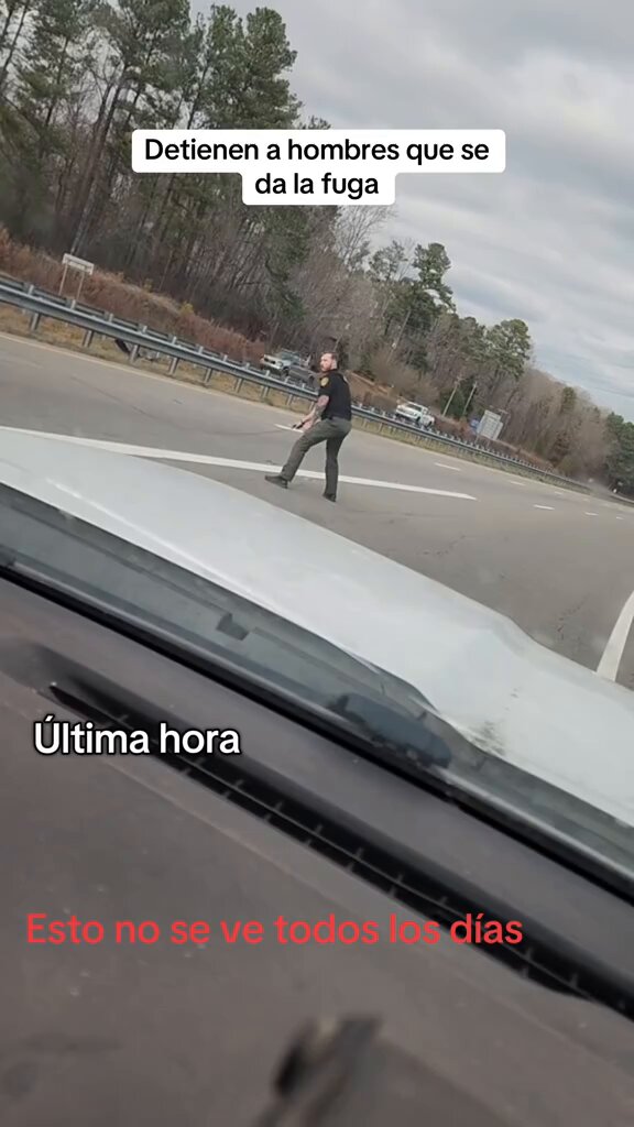 Ahora en Grand Theft Auto VI los policías te ponen esas madres en el suelo para que se te ponchen las llantas y te voltes jajaja alv! 😂😂😂 https://t.co/U0G4MmaLiZ