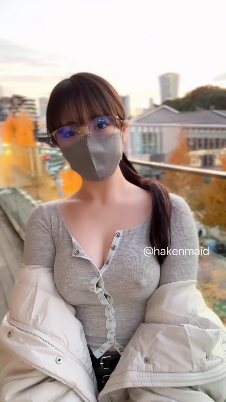人肌恋しくなってきたね。おっぱい揉む？ https://t.co/DYN7AQpxBp