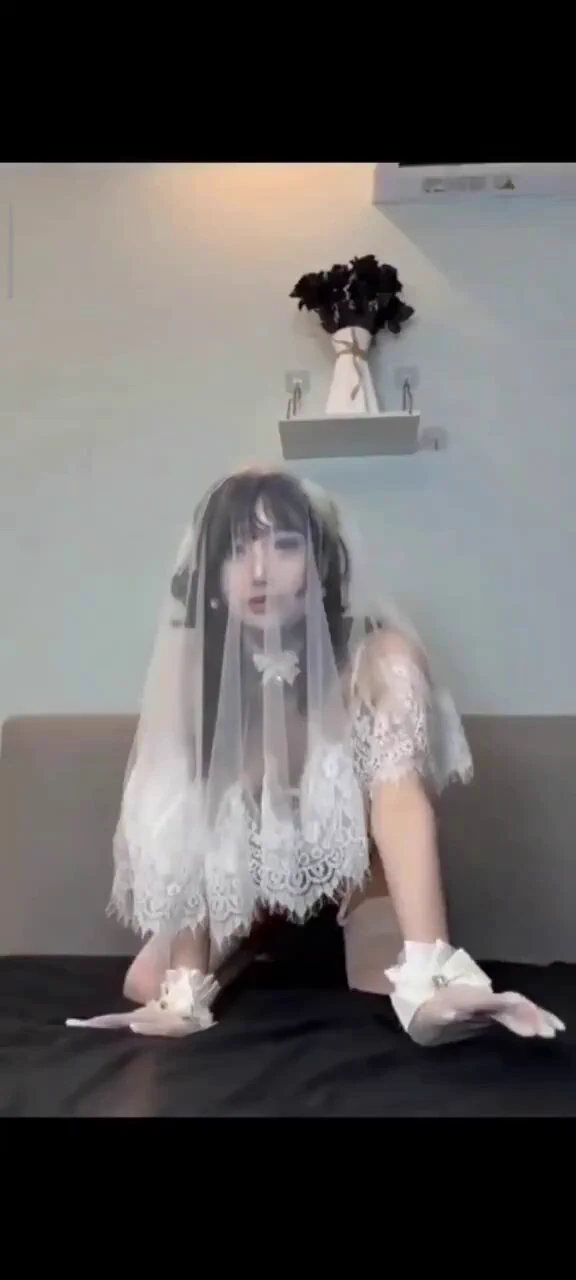 你这骚鸡还真是有意思穿着婚纱翻白眼吐舌头玩逼犯贱讨好亲爹，作为一头极品母猪不管什么身份什么时候只需要做好一件事就是服从讨好主人，想被调教的母猪自己加爹投稿💌:@007share@tbzt2024@shnghidorn1@wqganenshi_@xun92767#天津 #唐山 #母狗 #SM #河北 #字母圈 https://t.co/W5weY3gjtp