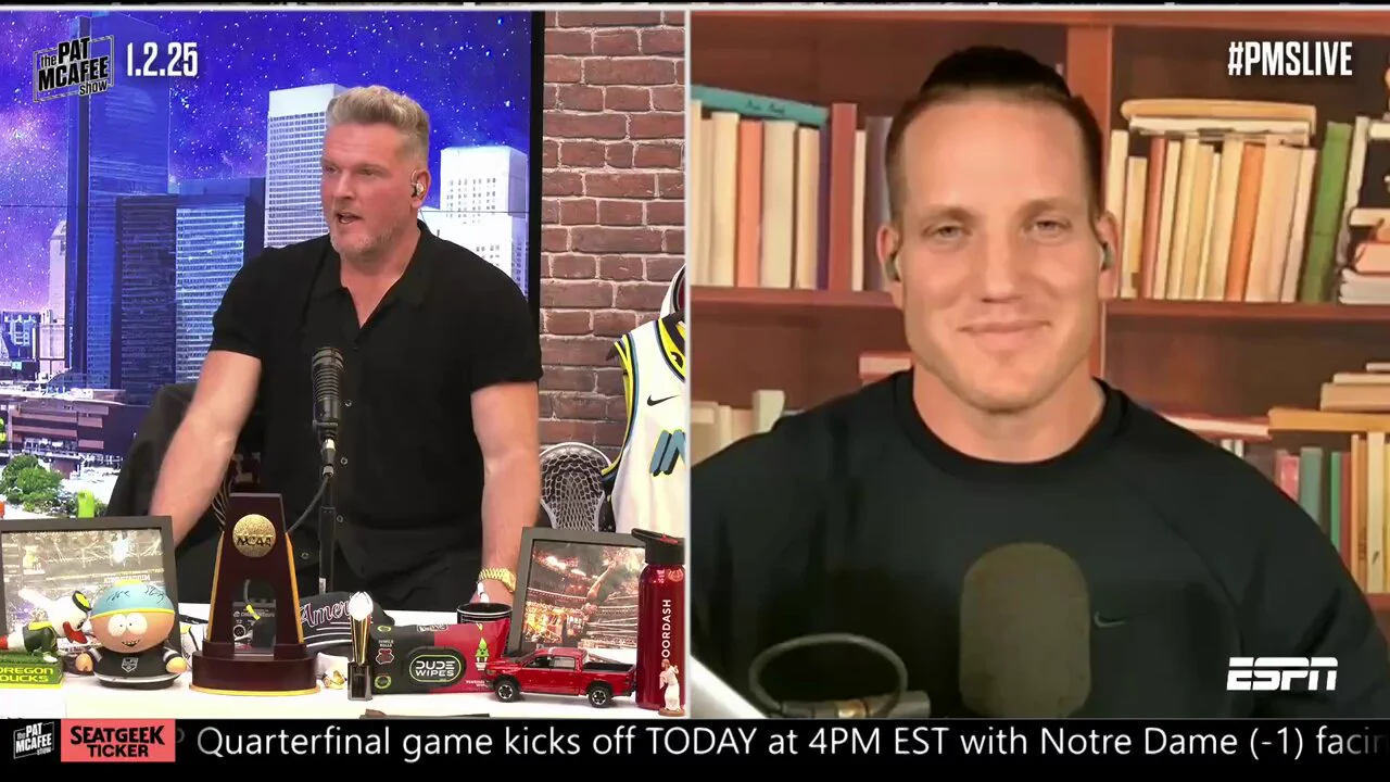 "Axl is doing better and he's stopped puking"😂😂 @OfficialAJHawk #PMSLive https://t.co/AKAmJDC7kd