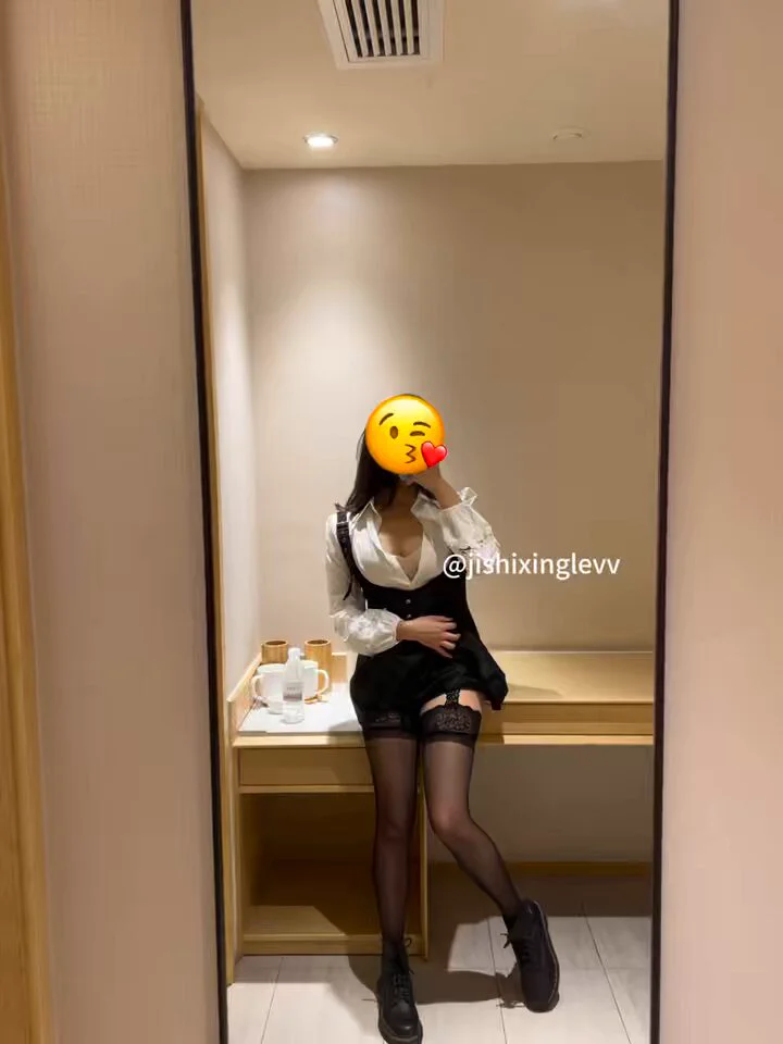 朋友圈好友最爱的一套穿搭之一@SexytoBaby @SexytoLady @SexytoDoll @SexytoGirl https://t.co/k2YJqQM5C8