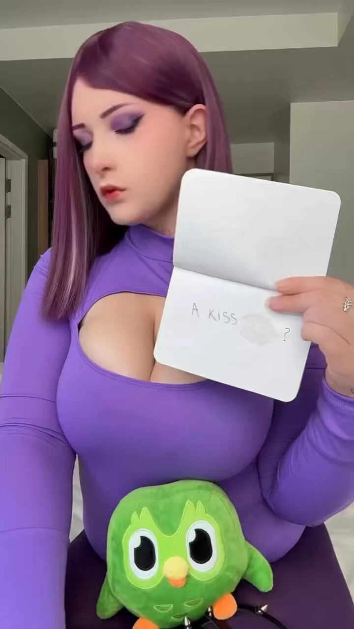Oh I did something lolLily (Duolingo) cosplay 💞 https://t.co/Bg4ChzaSDQ