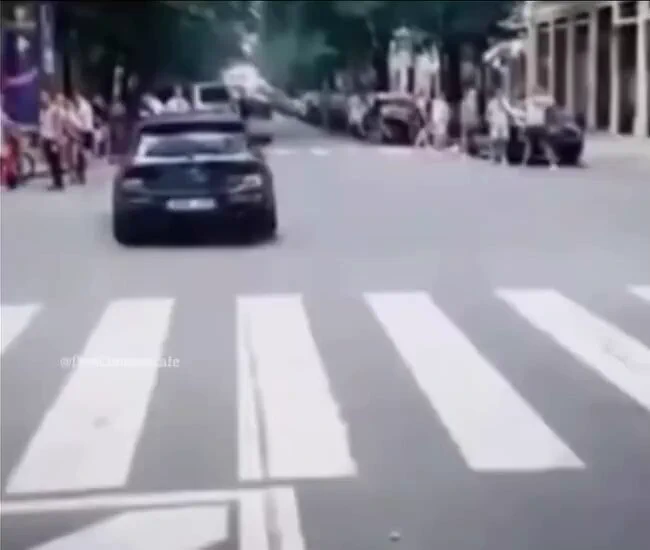 Humanity is healing 😂 https://t.co/0FfEYh1HuQ