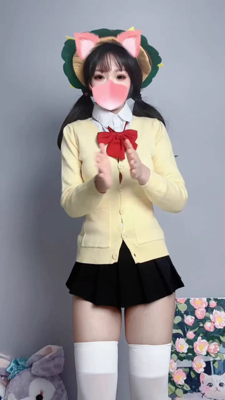 雷雷宝宝打肚肚，肚肚宝宝打雷啦@DaFoer_ @UeeTuip @Daguidiyi@UeeDok @Fojiangnice @UeeWhy https://t.co/EXY0LXWZDf