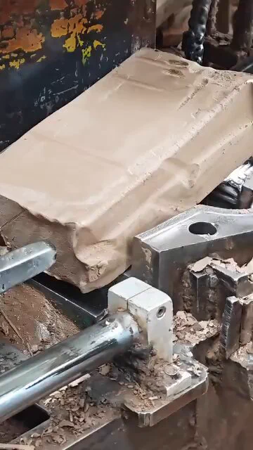 Making decorative clay art 

📹 hergun1insaat
 https://t.co/eszuCVtOy7