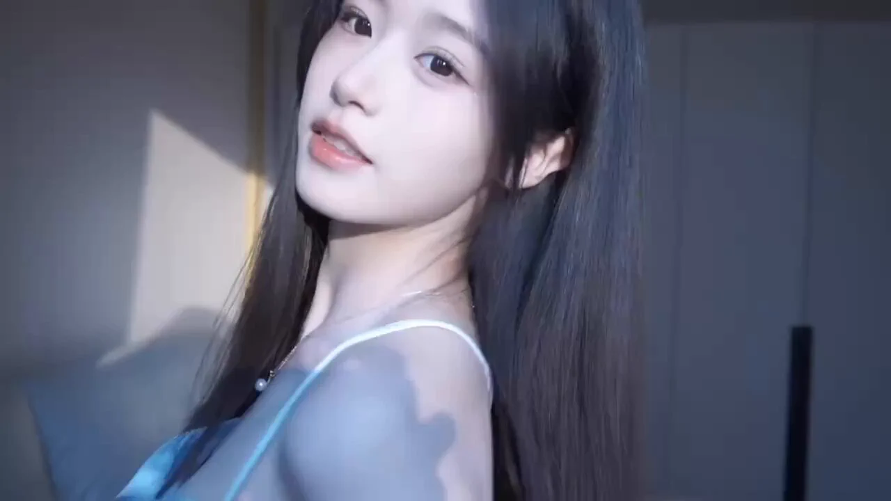 #上海 真人真照✦ O4年  法学生在读 清纯天花板✦ 性格温柔 声音甜美  全脸无整✦ 皮肤白嫩细腻  蜜桃臀 可Jk 丝袜 ✦ 💦多紧致 一线天 给你初恋的感觉身高170cm   体重48kg     D🛰️：niuniucos05🐧：97585594看照门槛🚪100（永久有效）备注zfb口令🧧添加➕✈️：https://t.co/Goj735dIz9 https://t.co/vOWtZcf3fE
