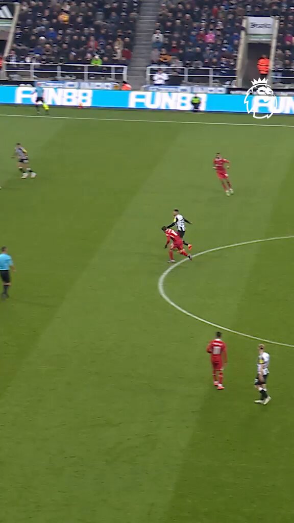 Is Alexander Isak the Premier League's best striker right now? 🎯 https://t.co/FUaPtX4Etc