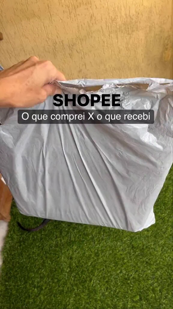 Tapete interativo para doguinhos, muito bom kkkk https://t.co/OYJpcqqAK2