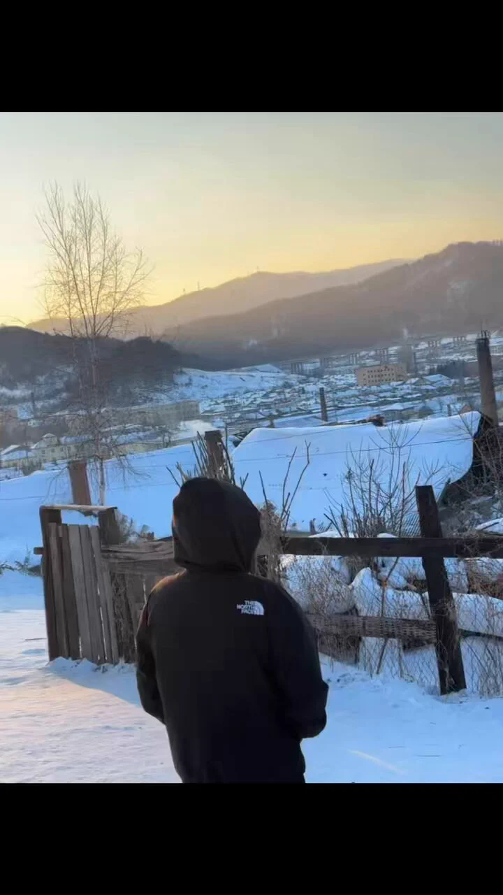 没人疼就去滑雪吧，滑完全身疼 https://t.co/qqtY32ZaSG