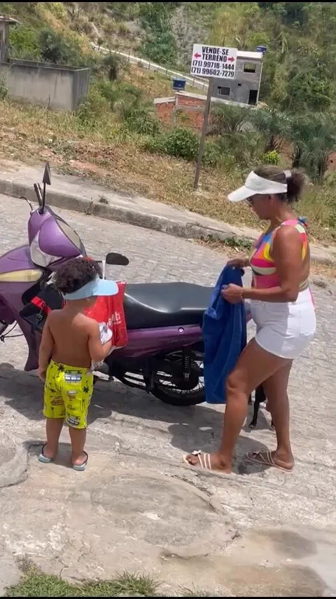 Ele latindo: EU TÔ TENTANDO MULHER!! 😂 https://t.co/UIuypqYQal