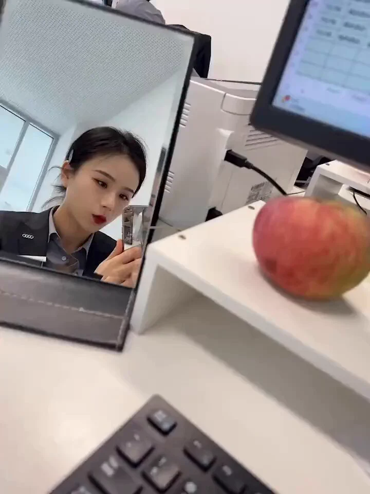 刚刚口交了一个朋友，又赚了两个亿 https://t.co/rbqvU2vMi3