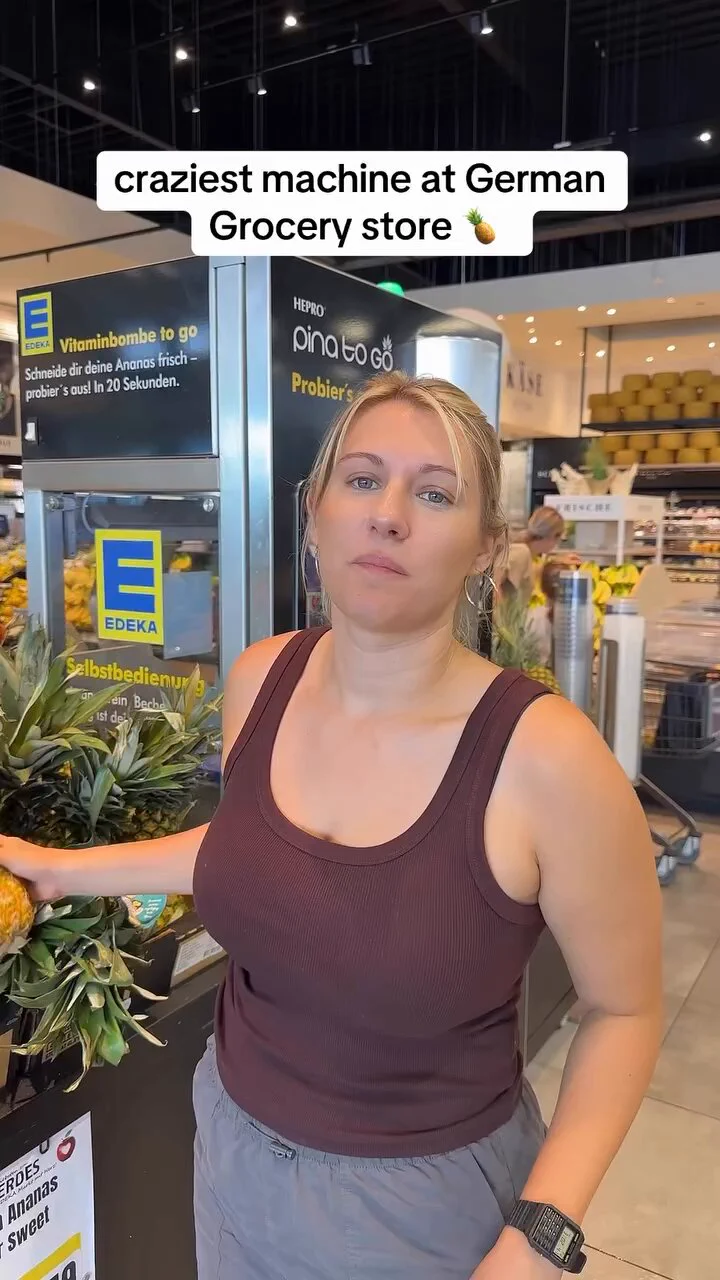 Pineapple cutting machine at a German supermarket https://t.co/9lpkMlPzP0