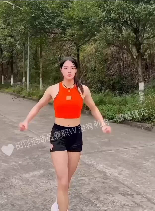 #上海外围短期纯兼职 W⬆️没有gzs 只外出 提前预约🏃🏻‍♀️田径运动员 马拉松运动员 ✈️可陪客户跑马 跑山 越野（价另谈）小学开始练习田径 20年资深运动员基本上每天都在训练 肌肉发达💪1996年生 现任田径教练 👙165 D cup 腰围仅57cm（一尺七）全国看图频道 https://t.co/Azp2BbtGVt https://t.co/LIpT3TX8Ln