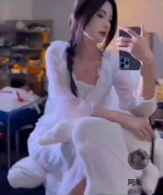 穿上衣服就不认识了吗？ https://t.co/ixrVsIY4uM