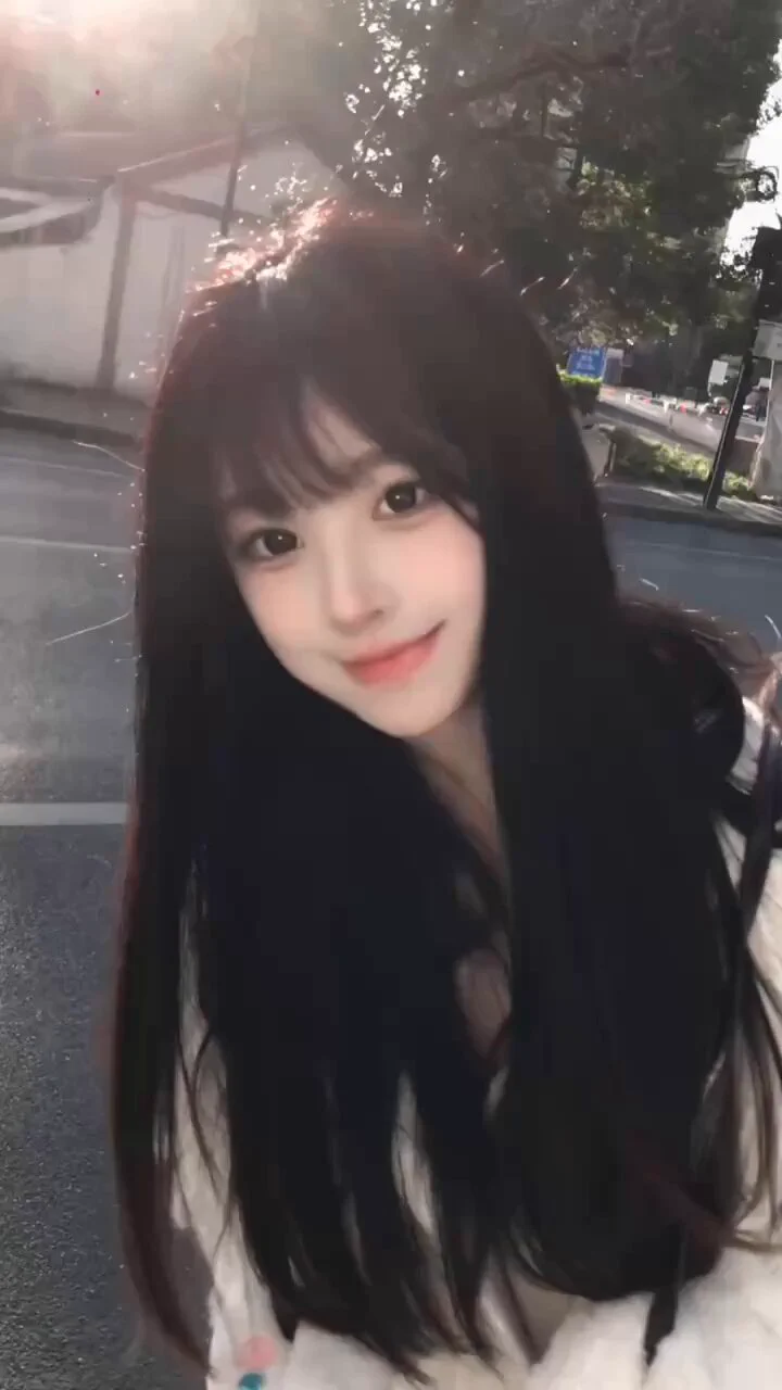 #广州 ✿ 清纯小巧可爱  女友感 清纯唯美 ✿ 懂事乖巧 皮肤光滑  细腻❄️白✿ 性格溫柔 服务极佳  配合度高✿ 年龄05年 身高165cm 🐻天然C🐧：1281079839微：yelangman67电报看图交流反馈群https://t.co/80IfE7zzjl https://t.co/Czjoo5eEYS
