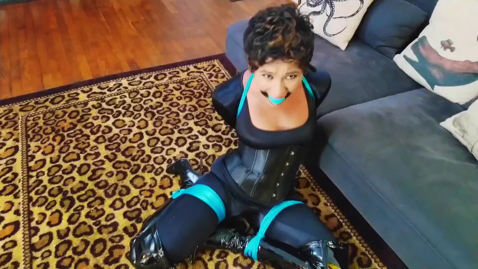 Brand new from https://t.co/13uEt1DIv0..🔥🔥 👍100% Exclusive Content (Not at clip stores)👌Single Sale Video Downloads🤘Unlimited HD Streaming👊Full Photo Sets⚡️@PaysiteManagerStruggling In SpandexFeaturing #EnchantressSahryehttps://t.co/Iw5FKC6RJB https://t.co/drwTOSU7Qt