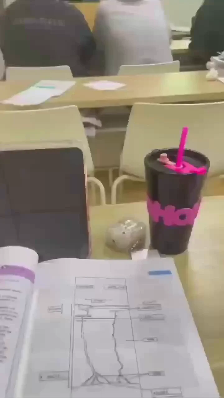 吃瓜 大学 学生 教室 我也想摸摸 这奶子我是真的想摸啊🚫因时长限制🚫🔞完整版已放评论区 进电报群观看🔞 https://t.co/uAdtelBn8F