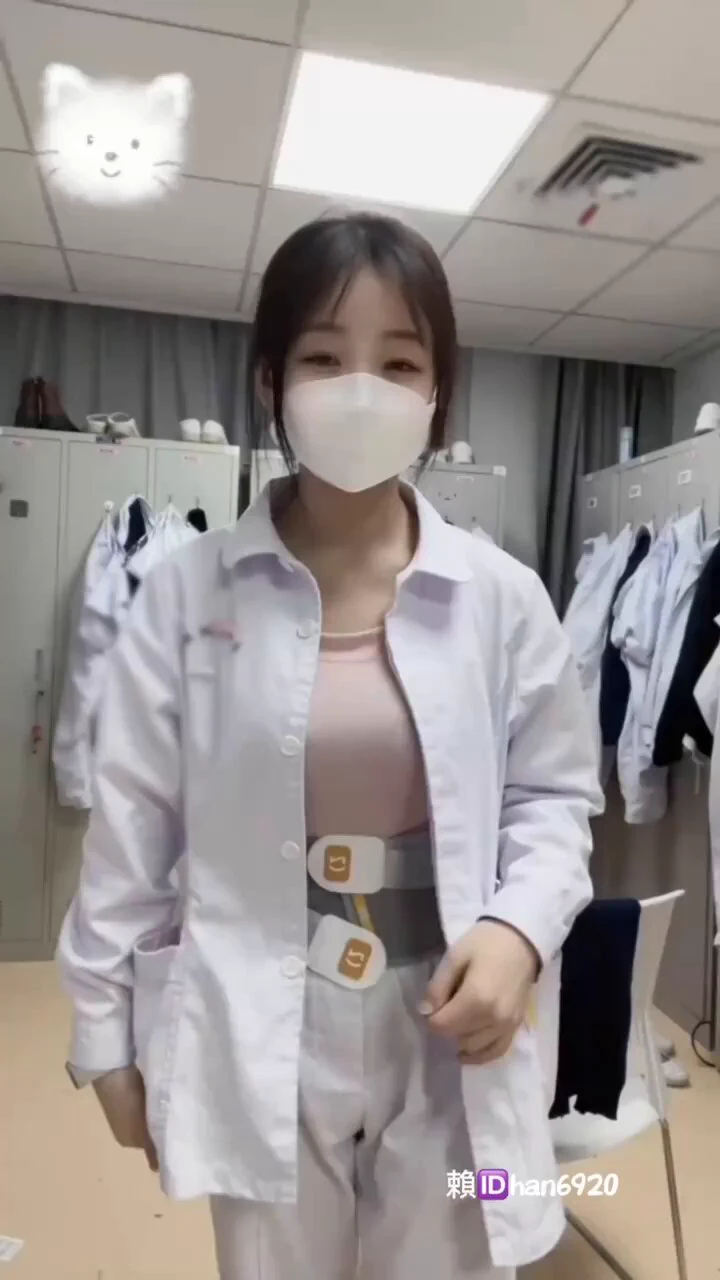 你想幹cosplay制服護理濕嗎🤣#想的留言11 https://t.co/Fjt9LUYKbn