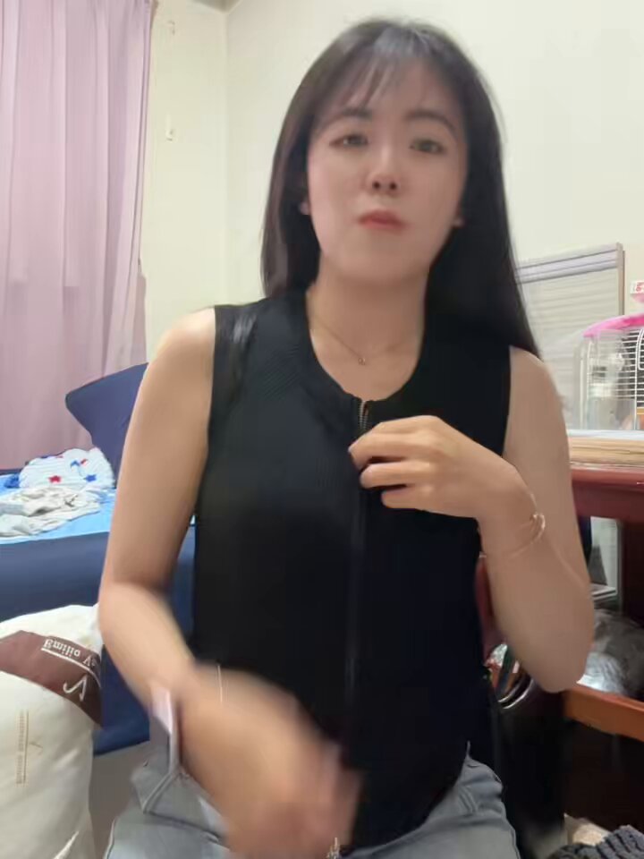 很方便的一件衣服😆

雙拉鍊～

推薦～🤣 https://t.co/dr5bX4KyOH