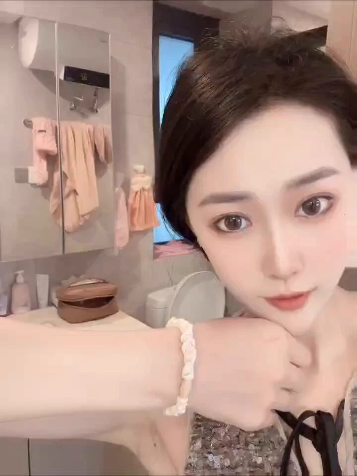上海 千寻🏠普陀区硬五 温柔兔可盐可甜 可辣可御身高:175Cm.体重:48kg.:36D. A4腰 筷子腿只接素质课.无纹身谈吐优雅五星好评女友南宫梦🌈@ngm7736 https://t.co/gRBalnSHVv
