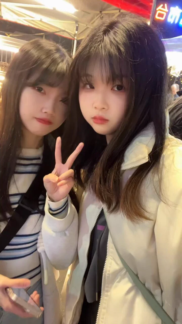 兩個學生妹你敢一起約嗎？#菜菜在台中 https://t.co/bG5t9vzYEN