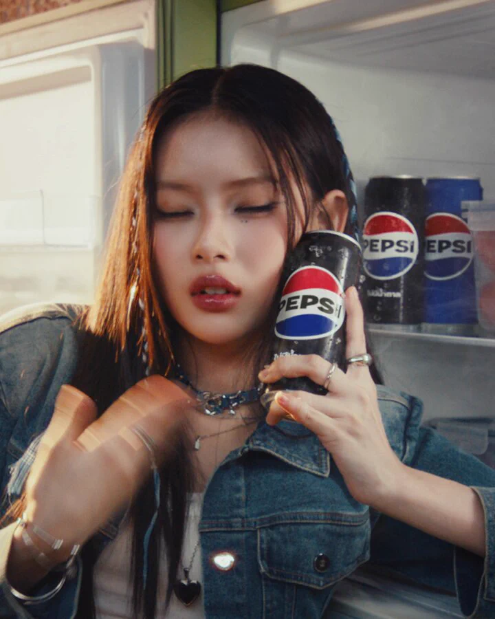 PEPSI Presents Special Single 🔥หน้าร้อน(ไม่)ใจร้าย (LOVE HEAT) 🎬OFFICIAL MV OUTNOW!!YouTube : Pepsi Thailandhttps://t.co/23niJeV1aeAvailable now on all streaminghttps://t.co/db34z8VN0w#PEPSILOVEHEAT_MV#PEPSIxเช่เบลโจวิค#IHATELOVESUMMERWPEPSI#เป๊ปซี่ซ่าหน่อยมั้ย https://t.co/DNmJiUkn4t