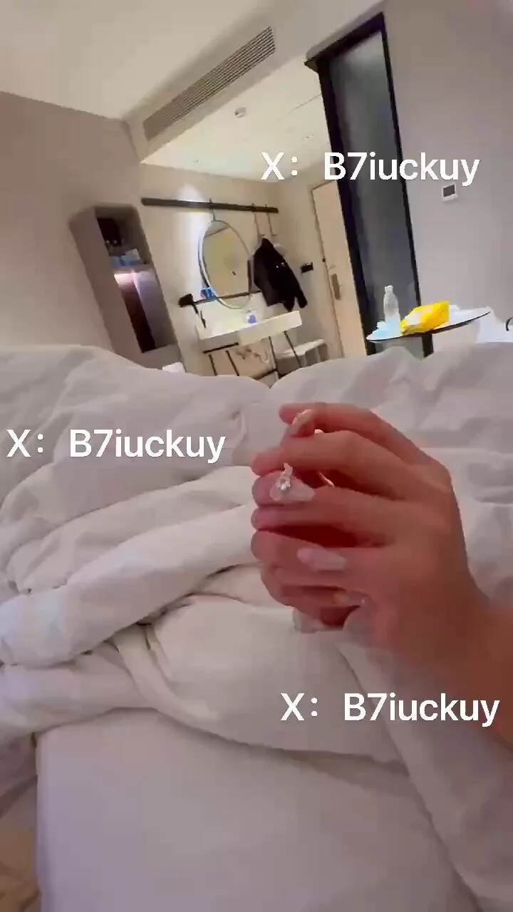我已经让他休息半个小时了，他还是不操我😅😅😅呵呵，我说买伟哥给他吃，他说不要…然后就一直躲避我，唉，我不想说什么了，我心累了，我真的已经很卑微很努力的求操了，对不起，我始终打动不了他😭 https://t.co/H0sqpKO454