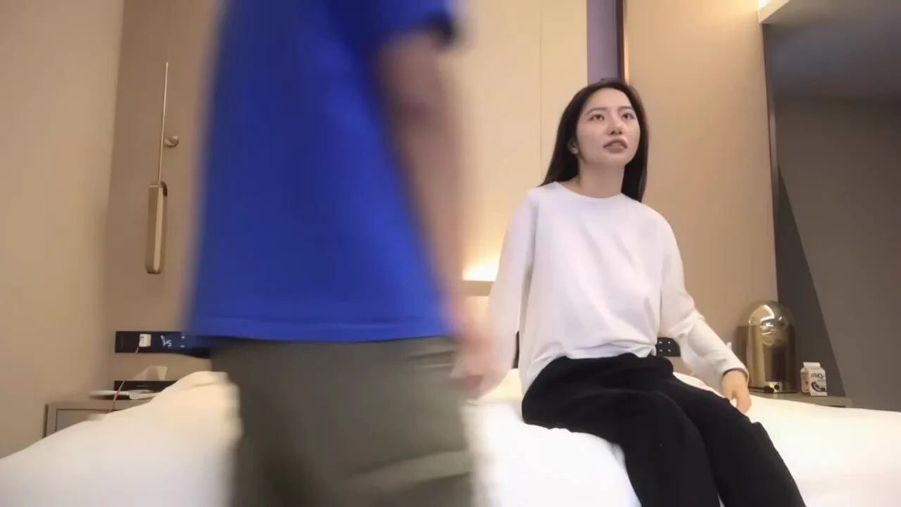 【探花精选推荐】约了个嗲嗲美乳甜美白衣妹子啪啪，舌吻调情摸逼洗完澡口交骑坐后入猛操完整版进主页置顶电报群查看! https://t.co/RJLY6hakME