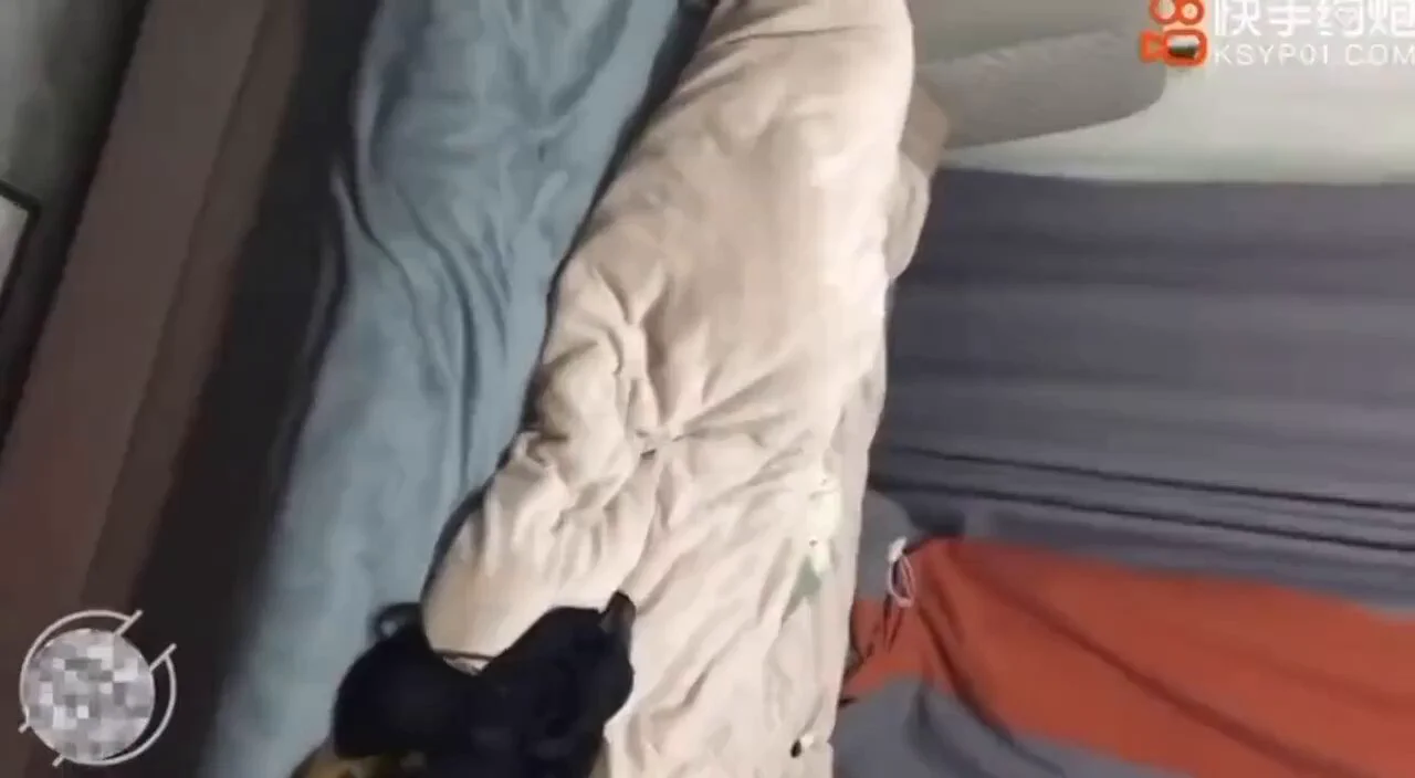 真实近亲，姐啊我又想要了给你看下东西，就这一回，刚开始还有点反抗到最后反而姐姐提醒快点，慢点妈妈回来了，这东西怎么改的了，有一次就两次高清完整版看评论区 https://t.co/a8cFVhkEq2