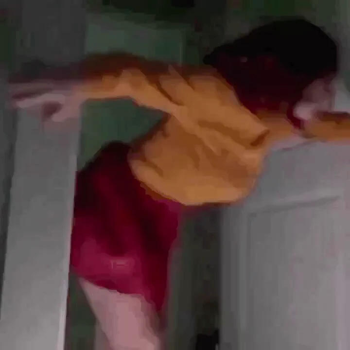 A thread of BACKSHOT videos that will make your day 🤭 https://t.co/VXHNw80GDl